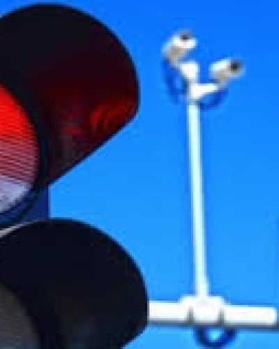 İŞVEREN KIRMIZI IŞIK İHLALİ YAPAN ŞOFORÜN HİZMET SÖZLEŞMESİNİ FESHEDEBİLECEK